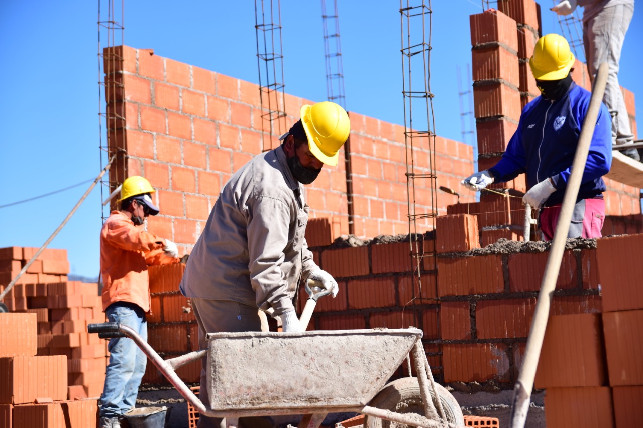 Destacan un aumento del 41,8% en la venta de cemento en la provincia
